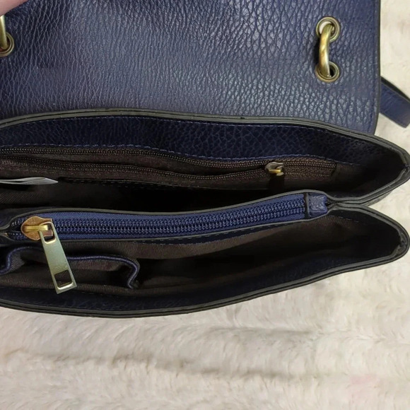 Sondra Roberts Squared Vegan Textured Crossbody Bag - Picture 4 of 10